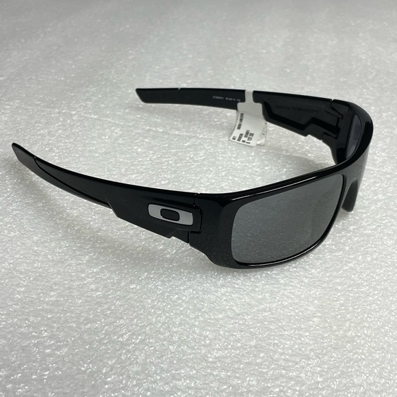 Oakley Other - Oakley OO9239-01 Crankshaft Sunglasses Polished Black w/ Black Iridium $157